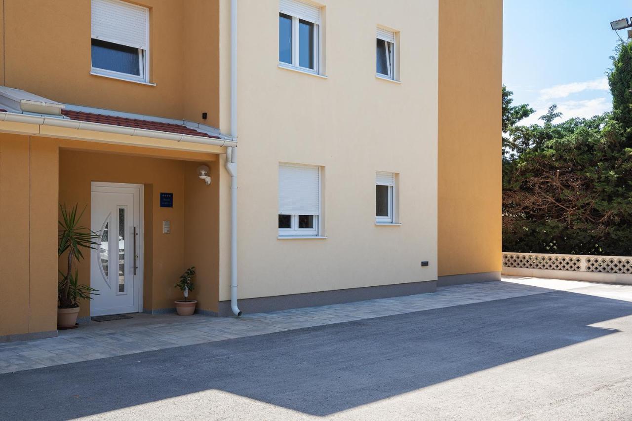 Apartment J&E Μεντουλίν Εξωτερικό φωτογραφία