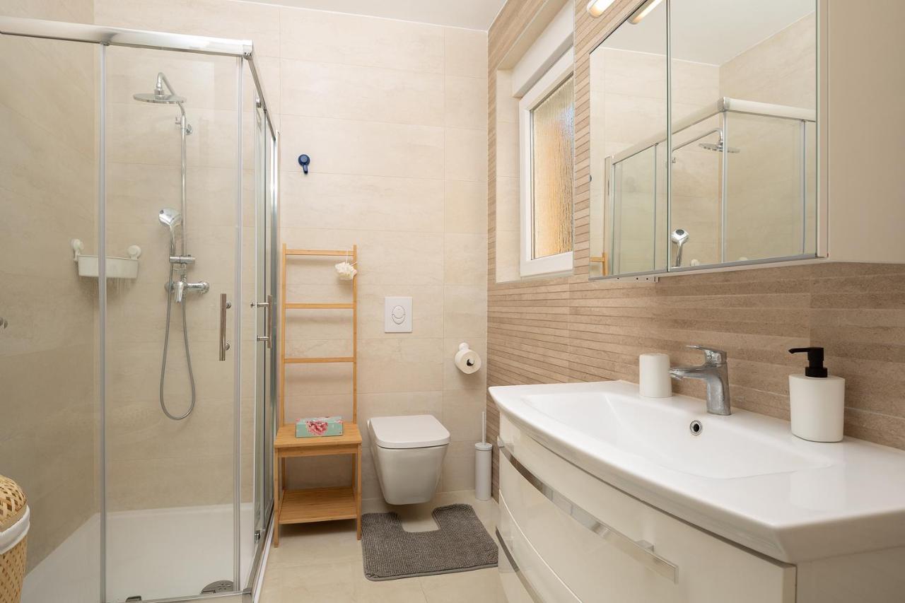 Apartment J&E Μεντουλίν Εξωτερικό φωτογραφία