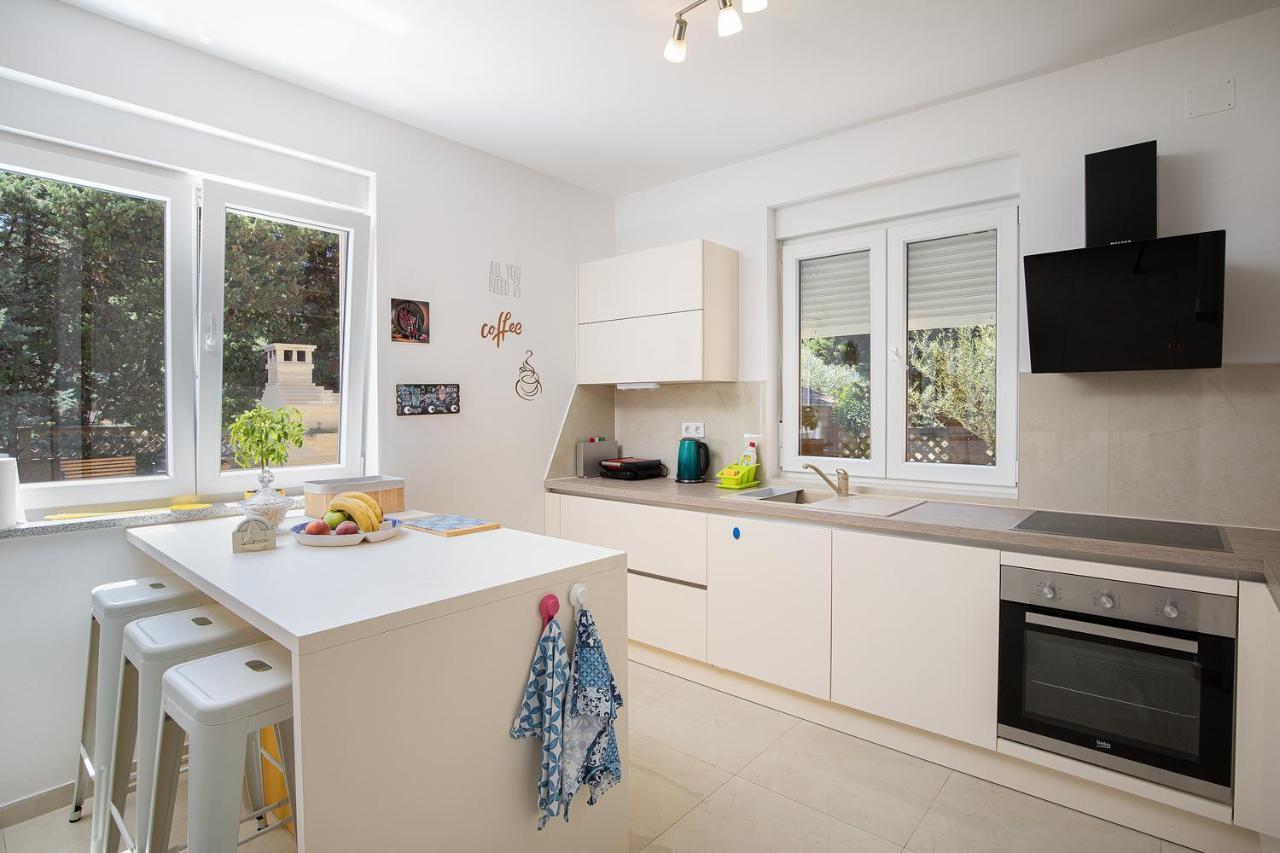 Apartment J&E Μεντουλίν Εξωτερικό φωτογραφία